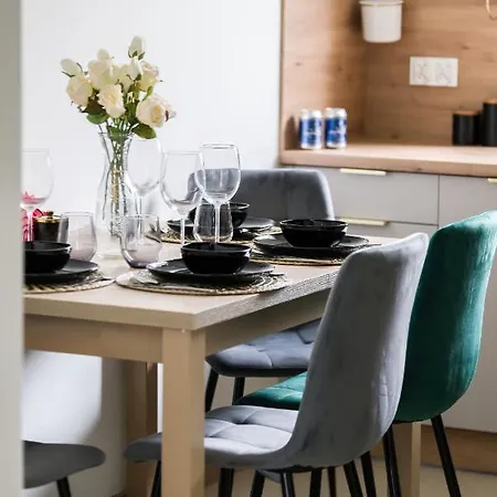 Arena Lux Kasprowicz Park By Renters Prestige * 포즈난