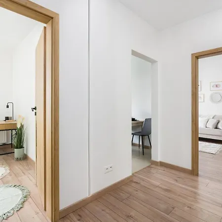 Arena Lux Kasprowicz Park By Renters Prestige 포즈난