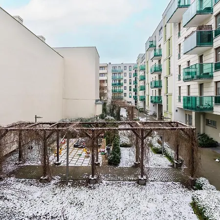 Apartment Arena Lux Kasprowicz Park By Renters Prestige Poznan
